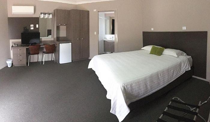 Bluestone Motor Inn เทนแนนท์ครีก ภายนอก รูปภาพ
