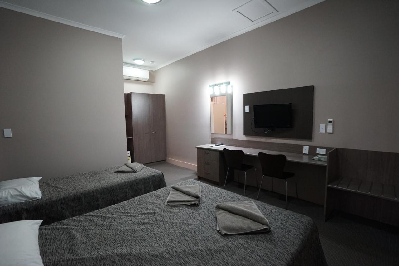 Bluestone Motor Inn เทนแนนท์ครีก ภายนอก รูปภาพ